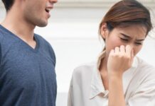 मुंह की बदबू को दूर करने के लिए टिप्स । Mouth smell tips in Hindi Mouth smell tips in Hindi